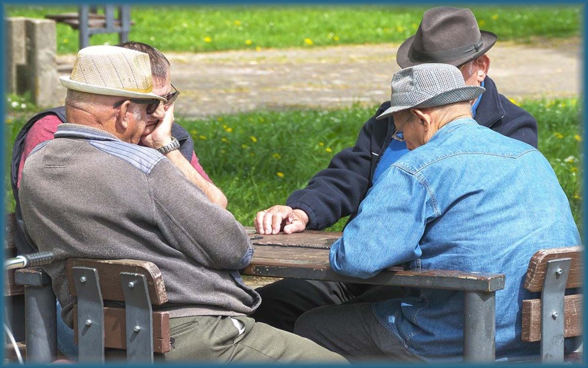 Pensione con 20 anni di contributi a 64 e 67 anni: le differenze