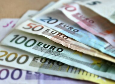 Come prendere 136 euro in più di pensione dall'INPS presentando domanda e ottenendo diritti che altrimenti sarebbero perduti